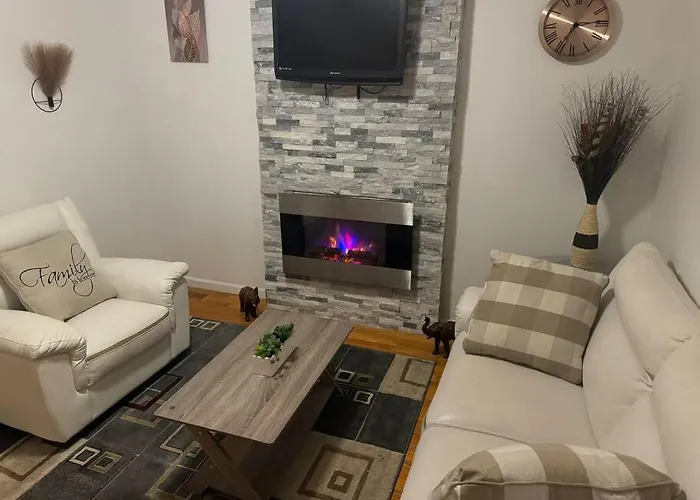 Cozy 4bd House Fireplace And Pond *